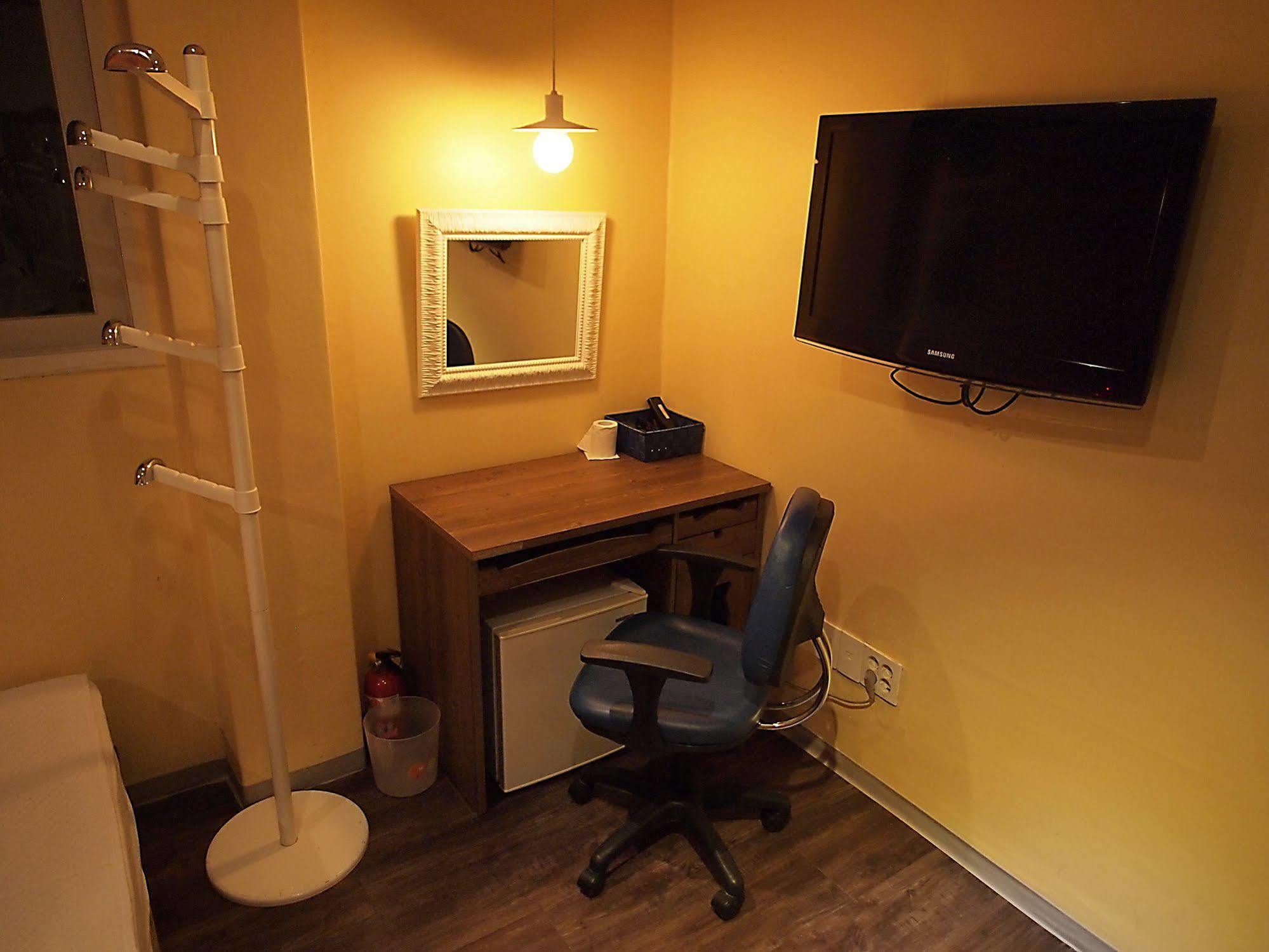 D.H Sinchon Guesthouse Seul Zewnętrze zdjęcie