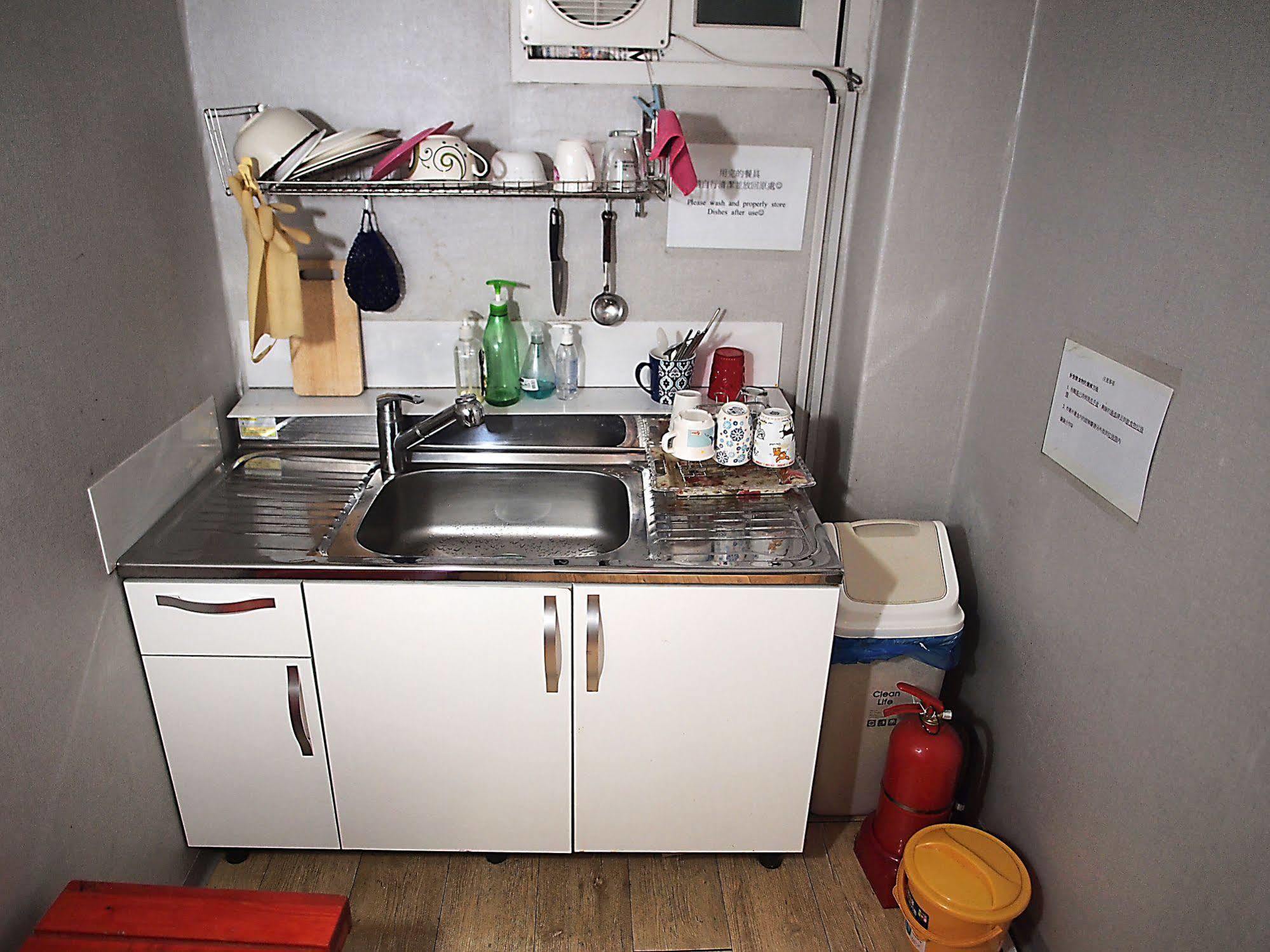 D.H Sinchon Guesthouse Seul Zewnętrze zdjęcie